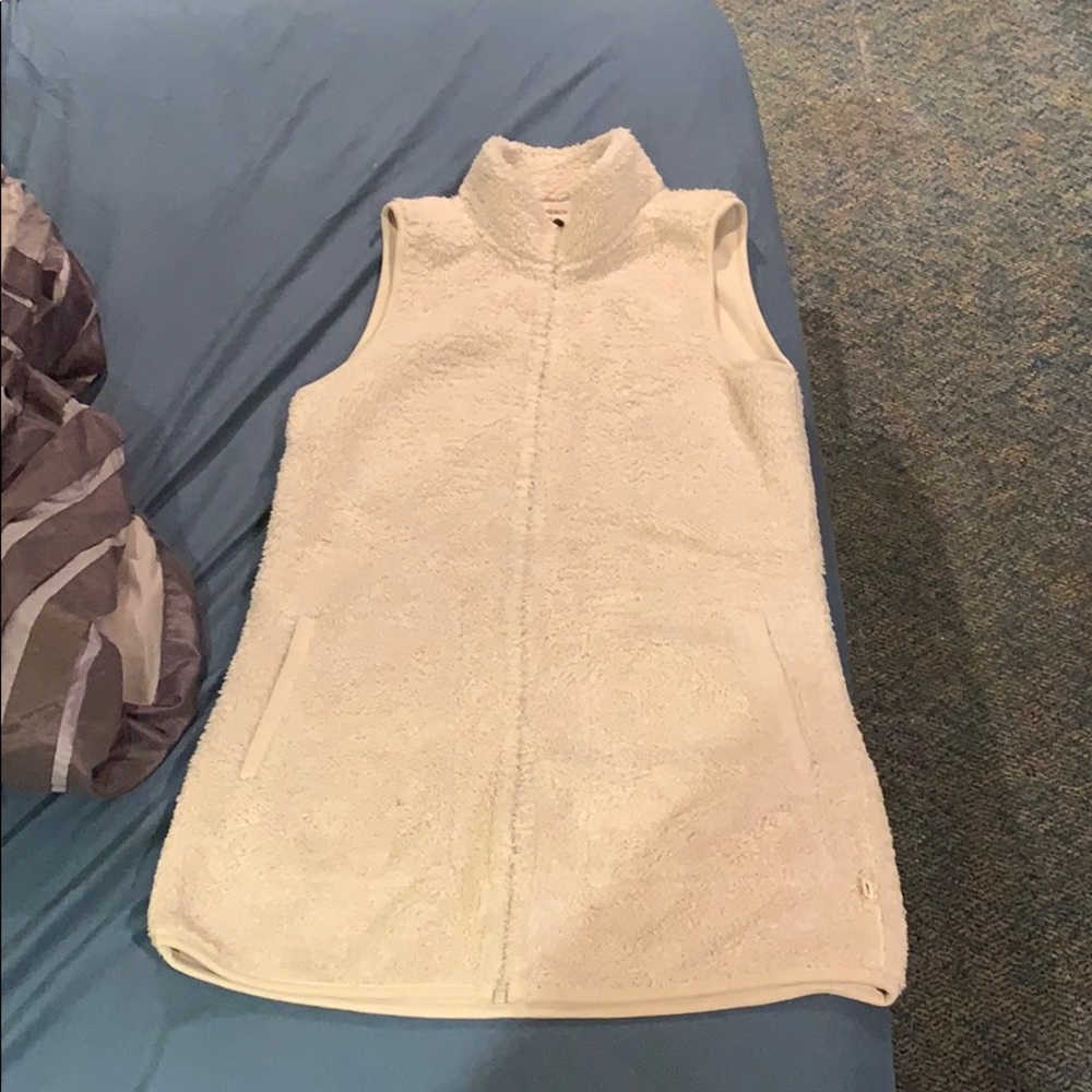 Sweater vest
